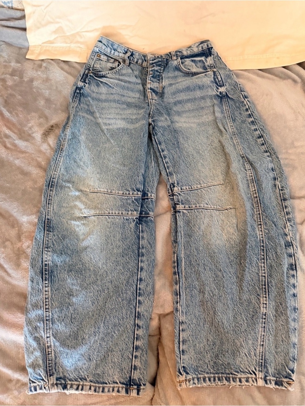 Light Wash Wide Leg Jeans